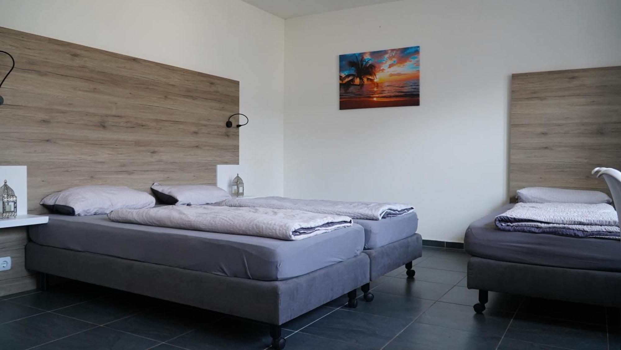 Mk Hostel Oyten - Free Wifi & Parking - 24H Check-In Exterior photo