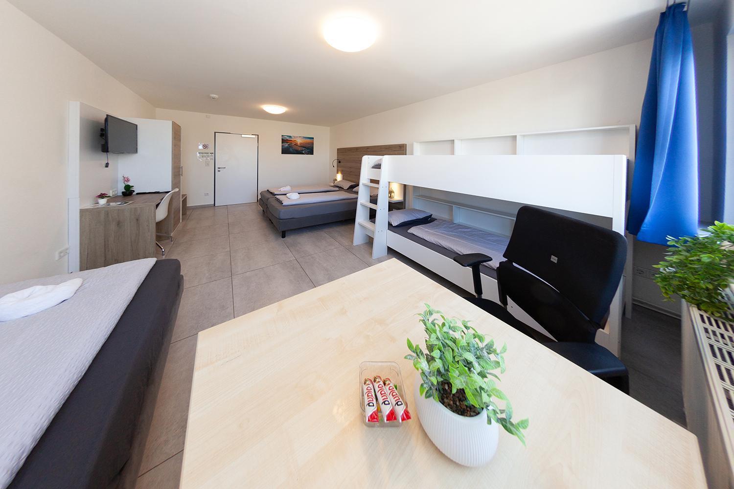 Mk Hostel Oyten - Free Wifi & Parking - 24H Check-In Exterior photo