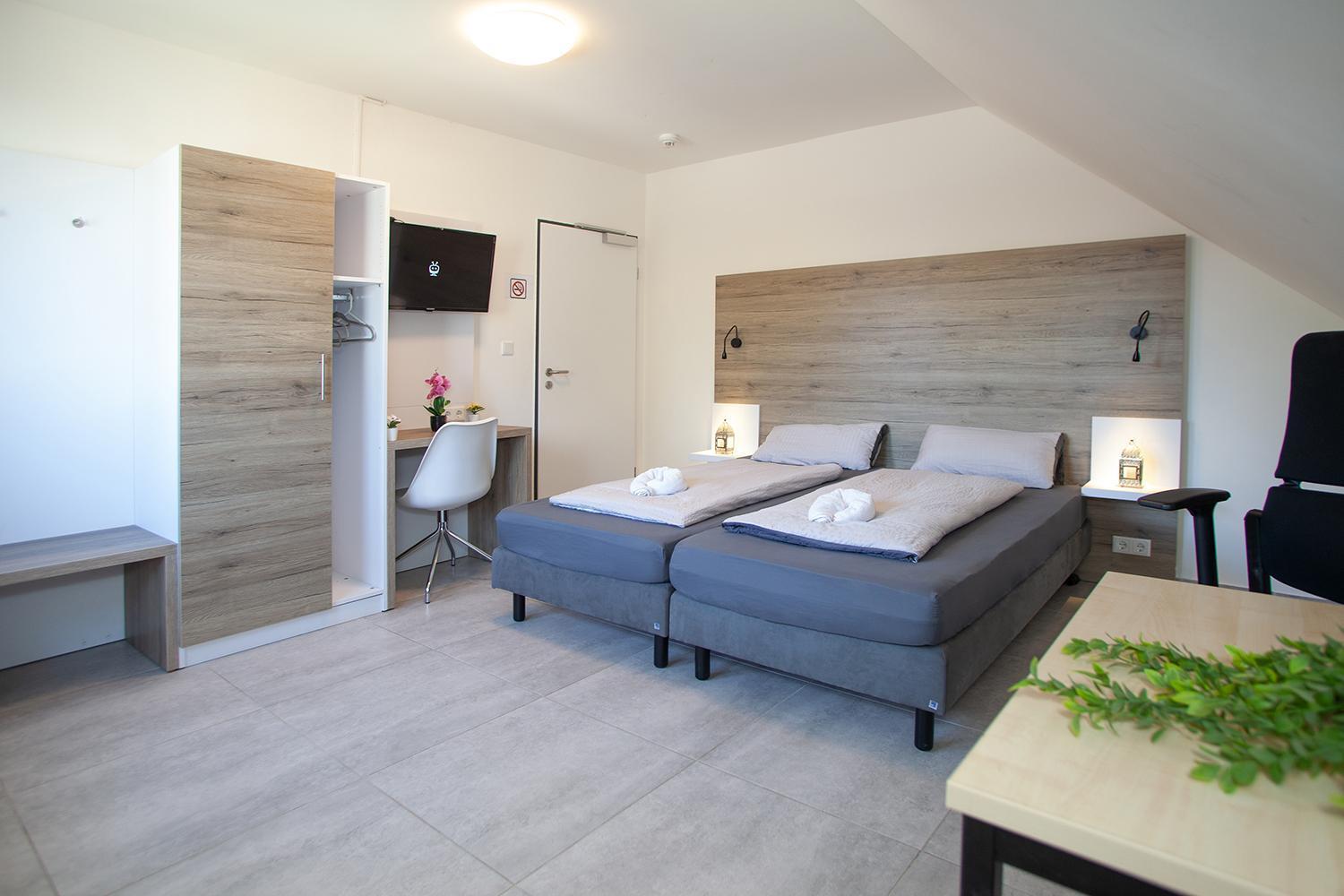 Mk Hostel Oyten - Free Wifi & Parking - 24H Check-In Exterior photo